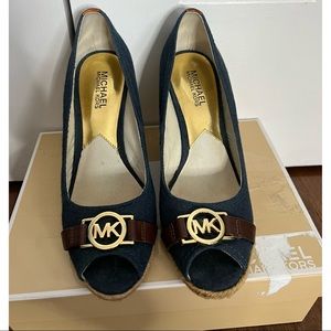 Size 7 Michael Kors Wedges